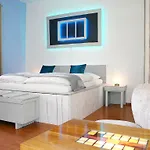 Otel Boutique Little Venezia 3*