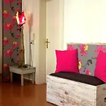 Boutique Little Venezia מלון