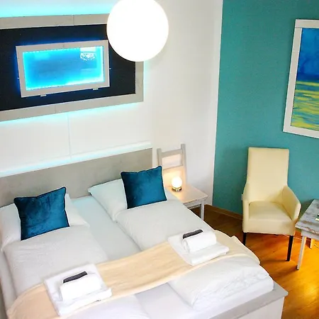Boutique Little Venezia Hotel 3*