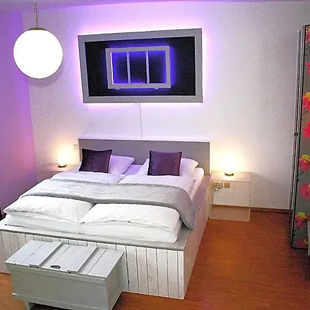 Boutique Little Venezia Hotel 3*