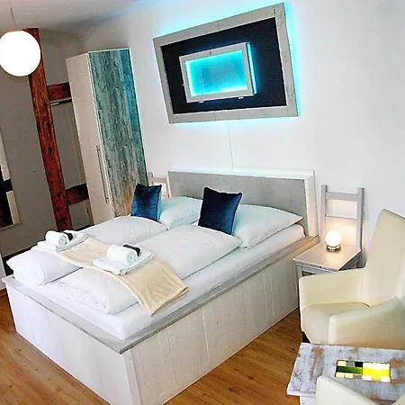 Boutique Little Venezia Hotel 3*